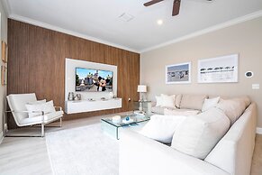 7516 Luxury Home 5BD Perfect for Your Family