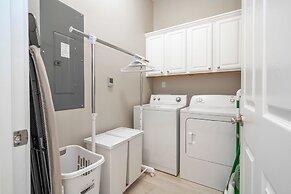 7516 Luxury Home 5BD Perfect for Your Family