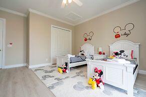 7516 Luxury Home 5BD Perfect for Your Family