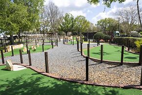 7516 Luxury Home 5BD Perfect for Your Family