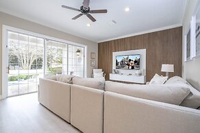 7516 Luxury Home 5BD Perfect for Your Family