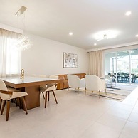 4015 Spacious 7BR Near Disney World