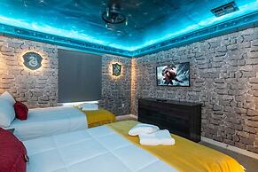 4015 Spacious 7BR Near Disney World