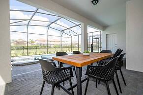 4015 Spacious 7BR Near Disney World