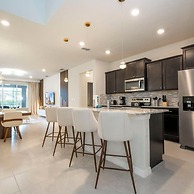 4015 Spacious 7BR Near Disney World