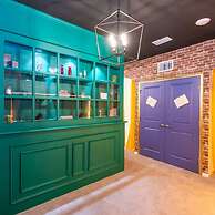 6163 Fantastic Home With 12bd