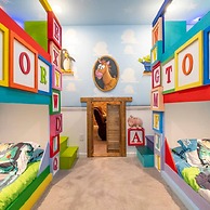 6163 Fantastic Home With 12bd