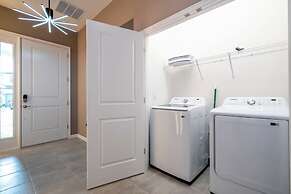 6163 Fantastic Home With 12bd