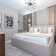 6163 Fantastic Home With 12bd