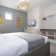 6163 Fantastic Home With 12bd