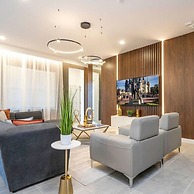 6163 Fantastic Home With 12bd