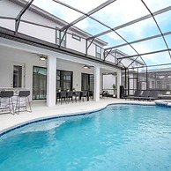 6152 Fantastic Spacious Home for Your Family