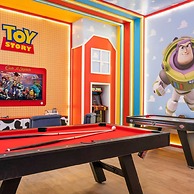 6152 Fantastic Spacious Home for Your Family