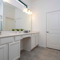 6152 Fantastic Spacious Home for Your Family