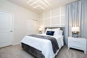 4466 Create Memories in This Cozy 7BR Home With Loved Ones