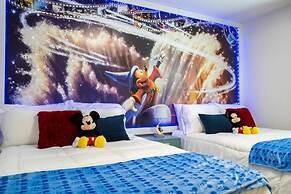 4466 Create Memories in This Cozy 7BR Home With Loved Ones