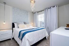 4466 Create Memories in This Cozy 7BR Home With Loved Ones