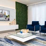 4466 Create Memories in This Cozy 7BR Home With Loved Ones