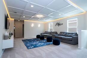 4466 Create Memories in This Cozy 7BR Home With Loved Ones