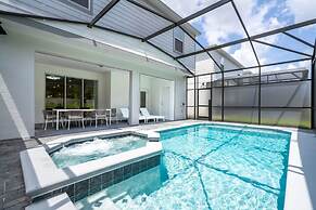 4466 Create Memories in This Cozy 7BR Home With Loved Ones