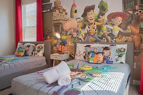 831 Luxurious 5bd and 5bt Perfect for Your Family