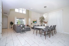 831 Luxurious 5bd and 5bt Perfect for Your Family