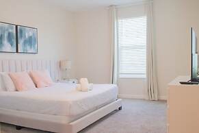 831 Luxurious 5bd and 5bt Perfect for Your Family