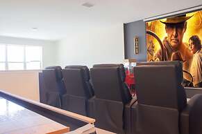 831 Luxurious 5bd and 5bt Perfect for Your Family