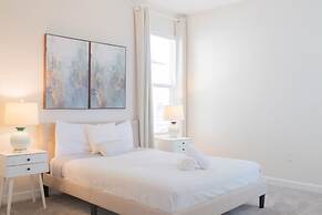 831 Luxurious 5bd and 5bt Perfect for Your Family