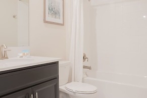 831 Luxurious 5bd and 5bt Perfect for Your Family