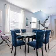 2405 Amazing 5BD Townhome for Your Vacation