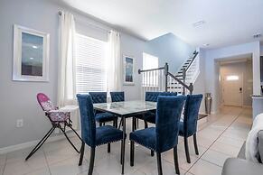 2405 Amazing 5BD Townhome for Your Vacation