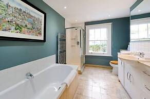 4-bed House With a Garden Fulham