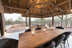 Villa Amanzi Exclusive Bush Living in a Luxury South African Villa