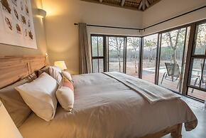 Villa Amanzi Exclusive Bush Living in a Luxury South African Villa