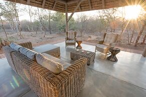 Villa Amanzi Exclusive Bush Living in a Luxury South African Villa