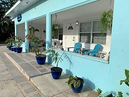 S3 Blue Pavilion - Beach Service Retro Chic