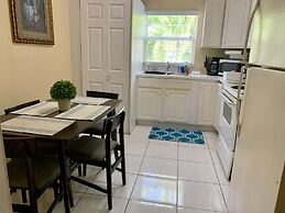 3 Suites BP Steps to Beach Car Value Service