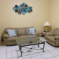 3 Suites BP Steps to Beach Car Value Service