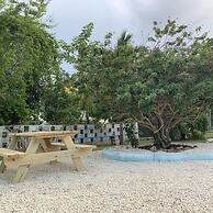 3 Suites BP Steps to Beach Car Value Service