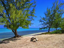 S2A Blue Pavilion - Beach Transfers Meals Tours Island Retro Chic