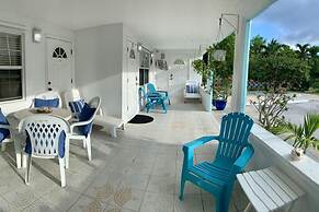S2A Blue Pavilion - Beach Transfers Meals Tours Island Retro Chic