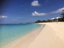 S2B Blue Pavilion - Beach Transfers Meals Tours Island Retro Chic