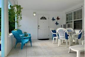 S2B Blue Pavilion - Beach Transfers Meals Tours Island Retro Chic