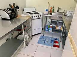 S4 BP Steps to Beach Car Value Service