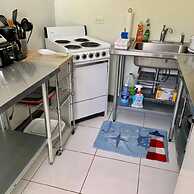 S4 BP Steps to Beach Car Value Service