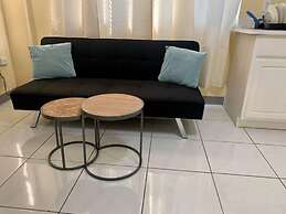 S1 BP Steps to Beach Car Value Service