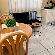 S1 BP Steps to Beach Car Value Service