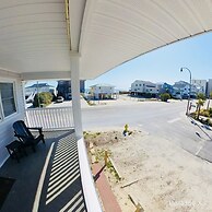 10 Cherry Bay - Robert Zuehl