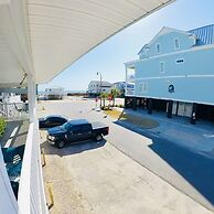 10 Cherry Bay - Robert Zuehl